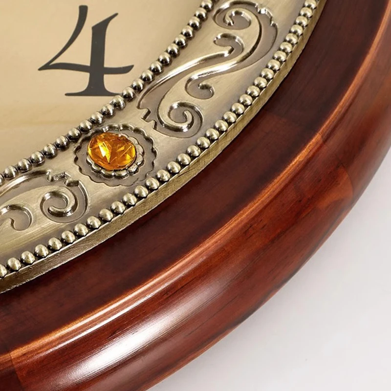 Moderne Wanduhr mit Massivholz – Luxury Watch Europe Bewertung und Preis