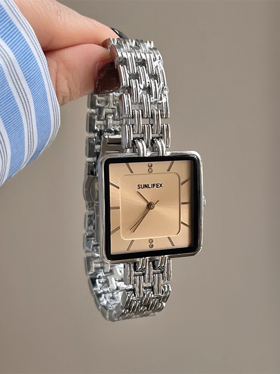 High-End-Uhr im Retro-Hongkong – Luxury Watch In Hong Kong Bewertung und Preis