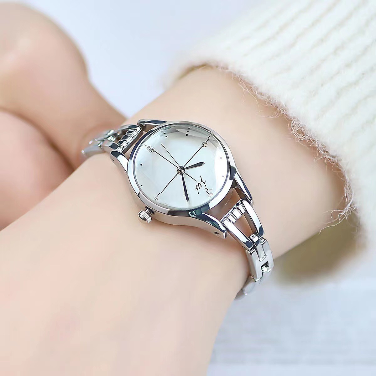 Armbanduhr Für Frauen Elegante – Luxury Watch Female Bewertung und Preis