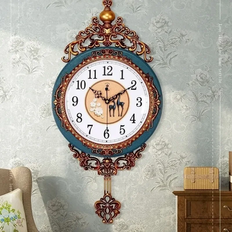 Große Luxuriöse Goldene Wanduh – Luxury Watch Europe Bewertung und Preis